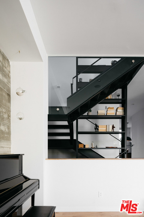 3 Bed Home for Sale in Los Angeles, California