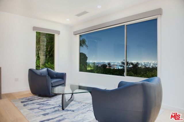 4 Bed Home for Sale in Los Angeles, California