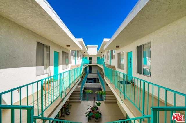  Income Home for Sale in Santa Monica, California