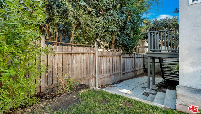 2 Bed Home for Sale in Los Angeles, California