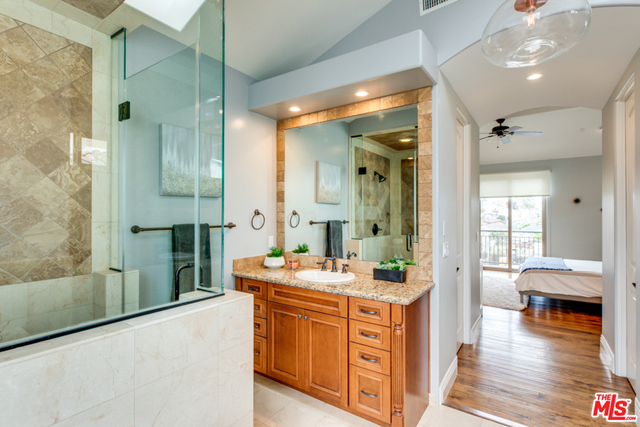 1006 HARKNESS Lane, Redondo Beach, California 90278, 5 Bedrooms Bedrooms, ,4 BathroomsBathrooms,Residential,Sold,HARKNESS,19466584