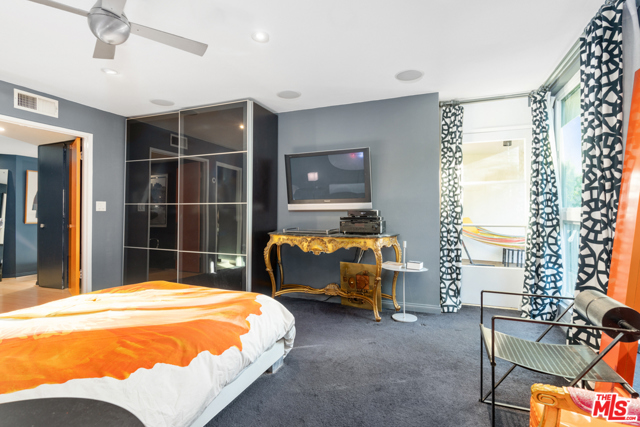 1 Bed Home for Sale in West Hollywood, California