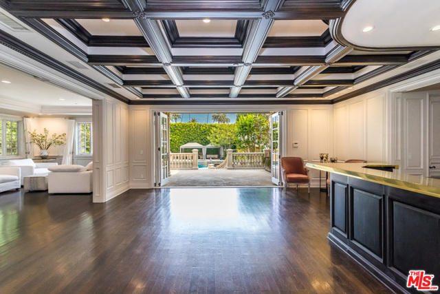 7 Bed Home for Sale in Beverly Hills, California