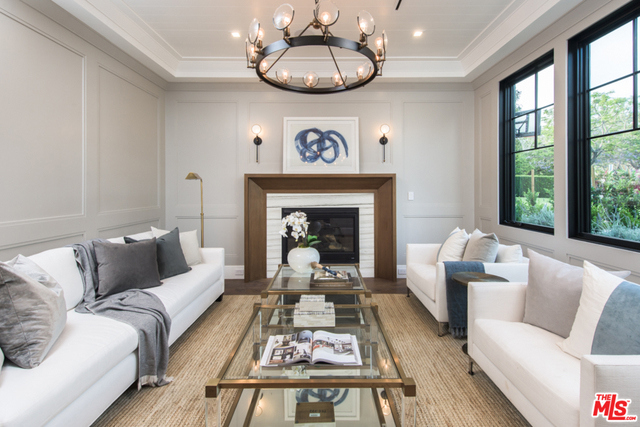 6 Bed Home for Sale in Pacific Palisades, California