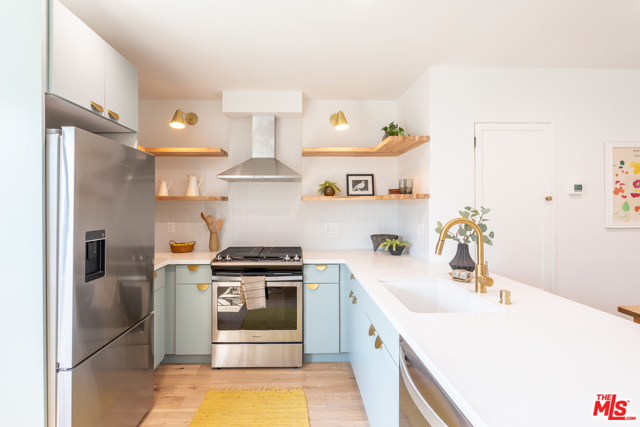 2 Bed Home for Sale in Venice, California