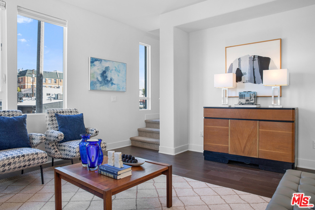 2 Bed Home for Sale in Los Angeles, California
