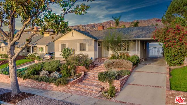 3 Bed Home for Sale in Burbank, California