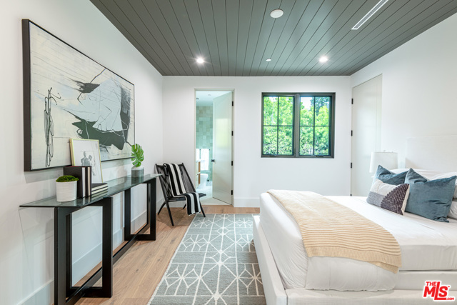 6 Bed Home for Sale in Pacific Palisades, California