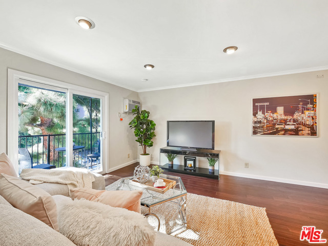 1 Bed Home for Sale in West Hollywood, California