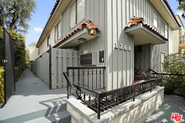 2 Bed Home for Sale in Los Angeles, California
