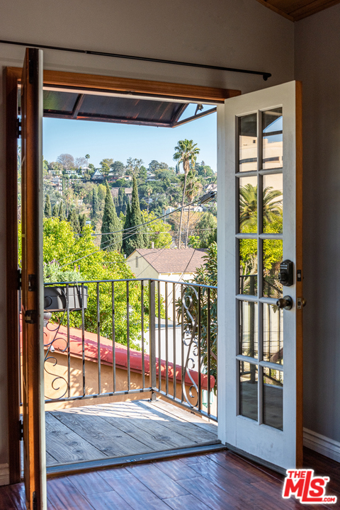  Income Home for Sale in Los Angeles, California
