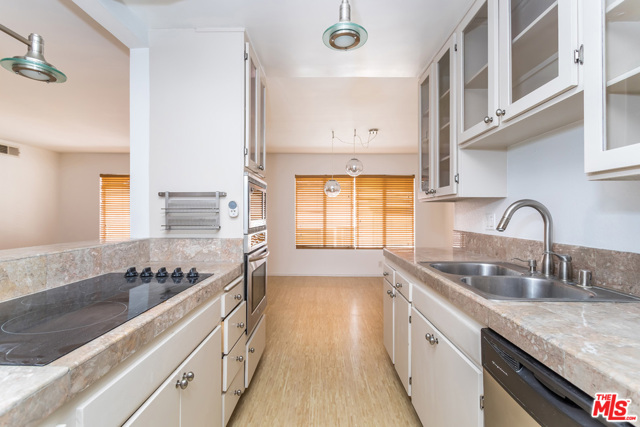 1 Bed Home for Sale in West Hollywood, California