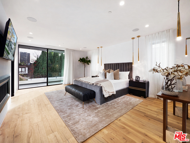 4 Bed Home for Sale in Los Angeles, California