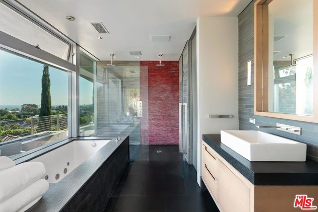3 Bed Home for Sale in Los Angeles, California