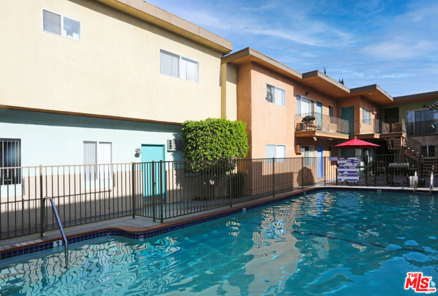  Income Home for Sale in Sherman Oaks, California