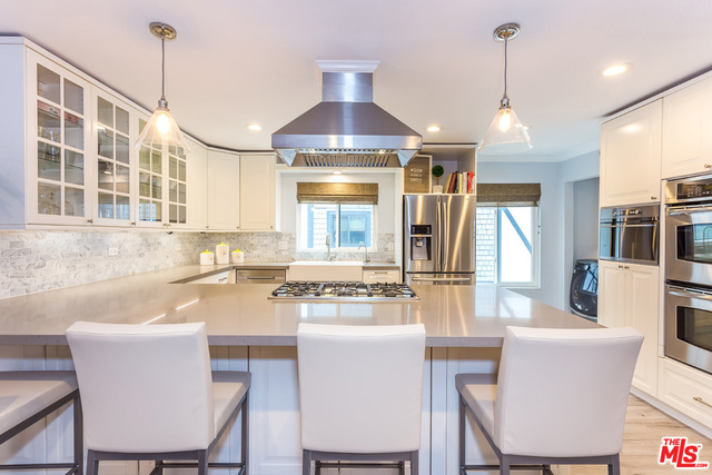 2114 GRANT Avenue, Redondo Beach, California 90278, 4 Bedrooms Bedrooms, ,3 BathroomsBathrooms,Residential,Sold,GRANT,19423020