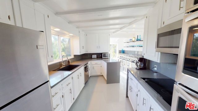 1 LIMETREE Lane, Rancho Palos Verdes, California 90275, 5 Bedrooms Bedrooms, ,1 BathroomBathrooms,Residential,Sold,LIMETREE,20584646