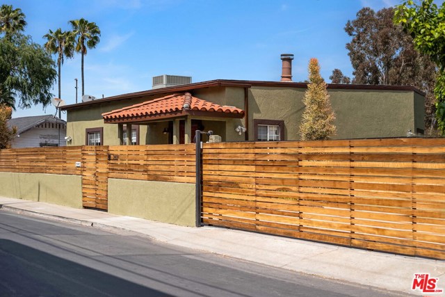 3 Bed Home for Sale in Los Angeles, California