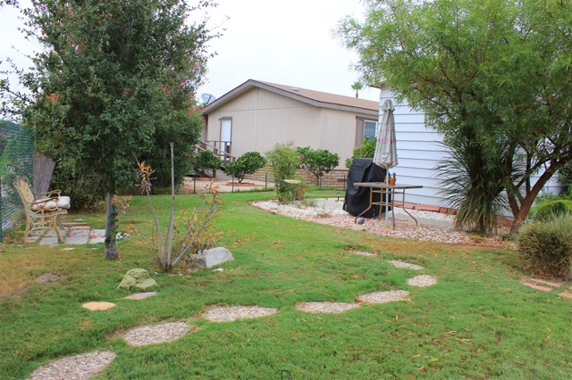 8975 Lawrence Welk Dr