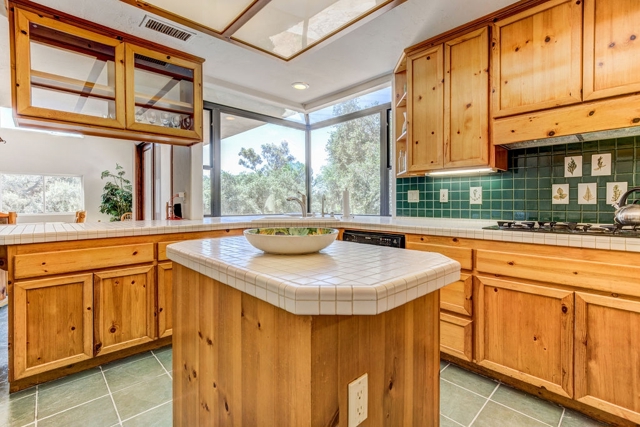 1833 White Oak Dr, Alpine, CA, 91901 1833 White Oak Dr