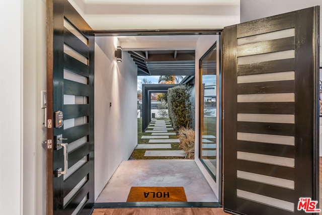 4 Bed Home for Sale in Venice, California