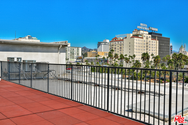 2 Bed Home for Sale in Los Angeles, California