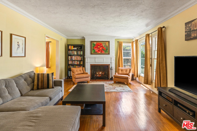 3 Bed Home for Sale in Los Angeles, California