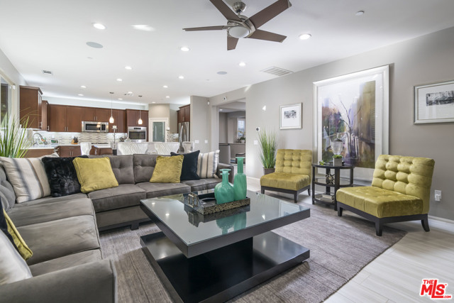 4 Bed Home for Sale in Lake Balboa, California