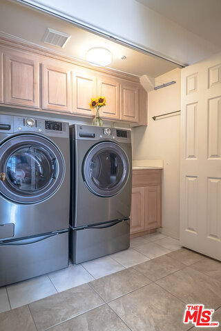 209 JUANITA Avenue, Redondo Beach, California 90277, 3 Bedrooms Bedrooms, ,2 BathroomsBathrooms,Residential,Sold,JUANITA,18363116