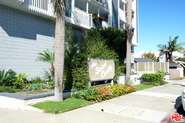 615 ESPLANADE, Redondo Beach, California 90277, 1 Bedroom Bedrooms, ,1 BathroomBathrooms,Residential,Sold,ESPLANADE,18397796