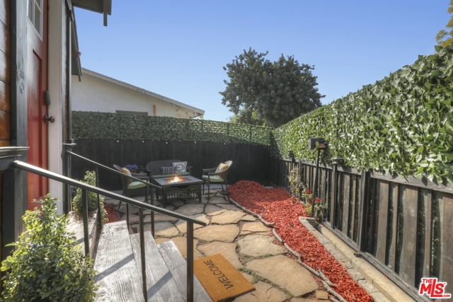 2 Bed Home for Sale in Los Angeles, California
