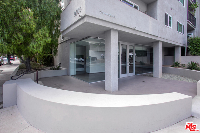1 Bed Home for Sale in West Hollywood, California