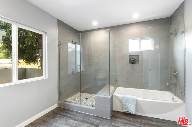4 Bed Home for Sale in Los Angeles, California