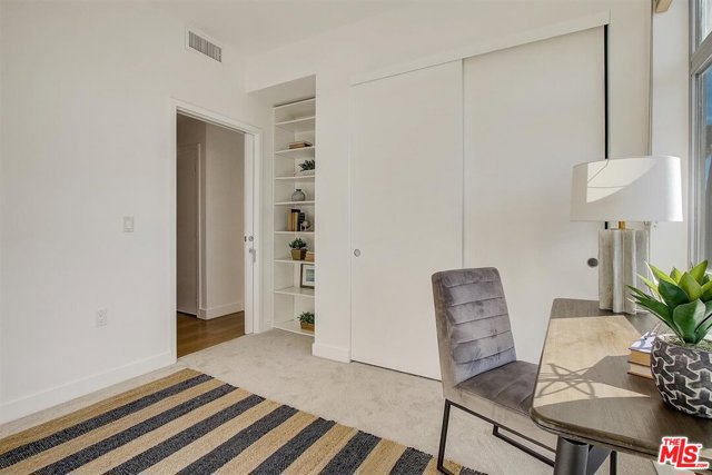 2 Bed Home for Sale in Los Angeles, California