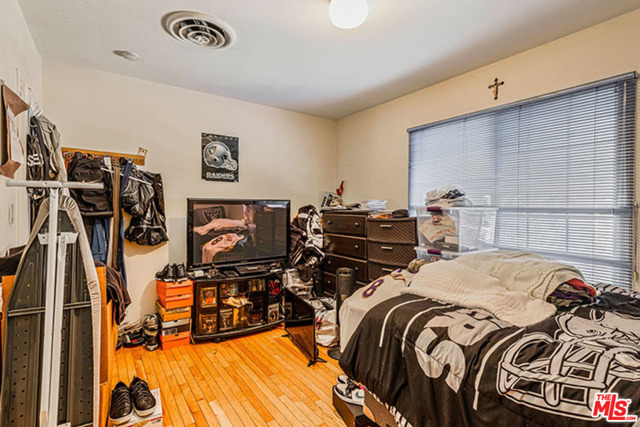 4 Bed Home for Sale in Panorama City, California