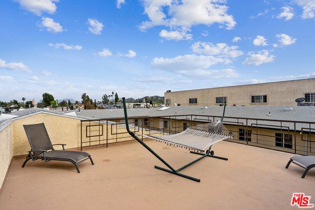 2 Bed Home for Sale in Sherman Oaks, California