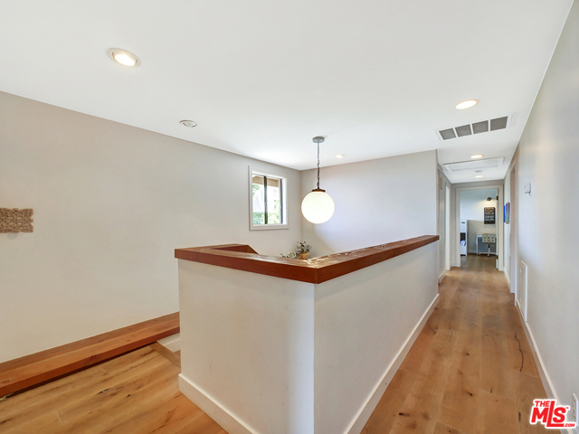 Upstairs Hallway to Beds