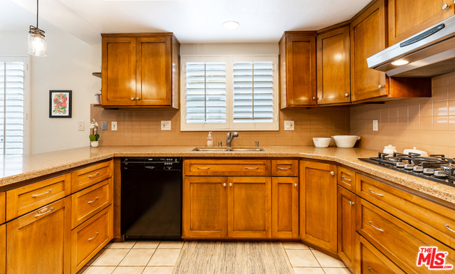 2210 HARRIMAN Lane, Redondo Beach, California 90278, 4 Bedrooms Bedrooms, ,2 BathroomsBathrooms,Residential,Sold,HARRIMAN,20544094