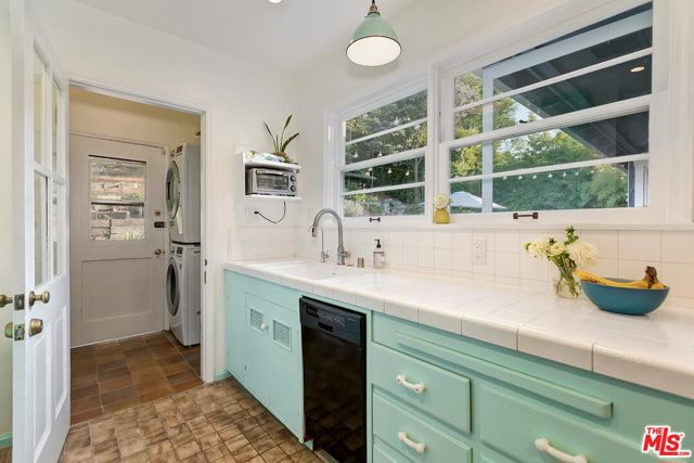 2 Bed Home for Sale in Los Angeles, California