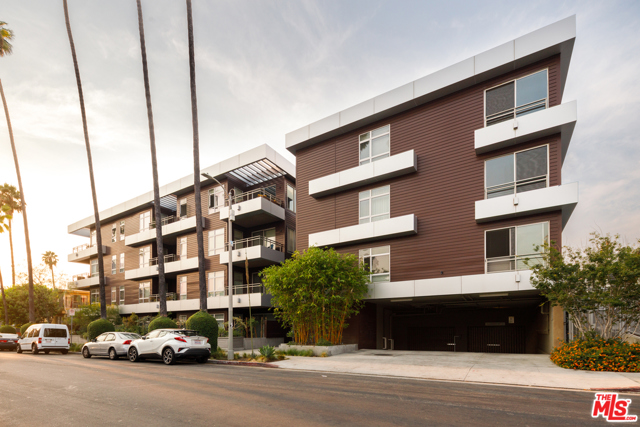 1 Bed Home for Sale in Los Angeles, California