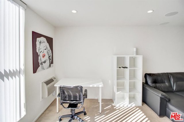  Home for Sale in Los Angeles, California
