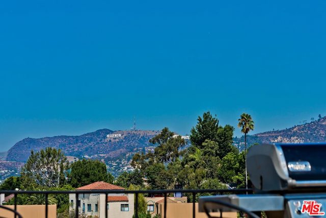 1 Bed Home for Sale in Los Angeles, California