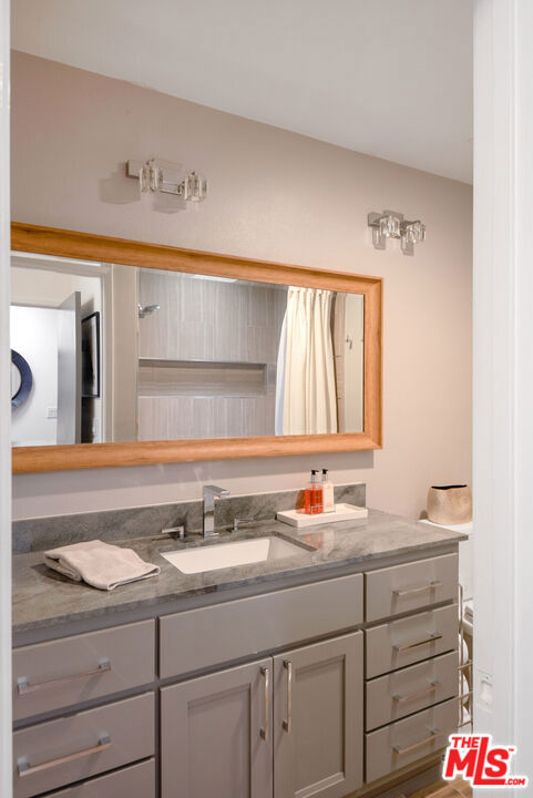 2 Bed Home for Sale in Playa del Rey, California