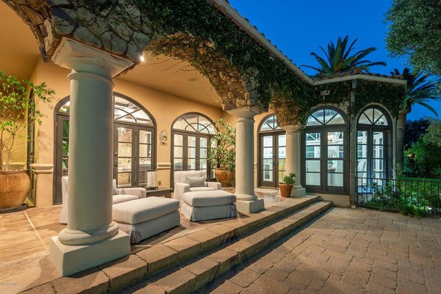 6 Bed Home for Sale in Westlake Village, California