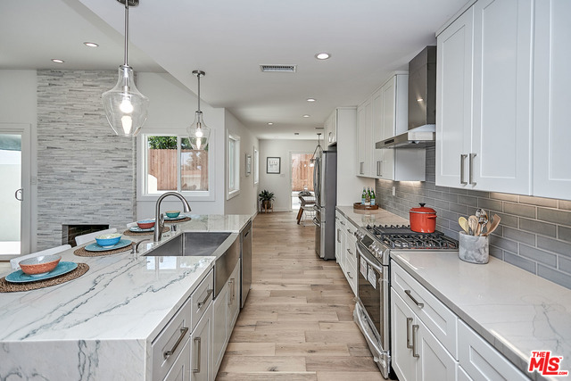 Kitchen and Dinning room