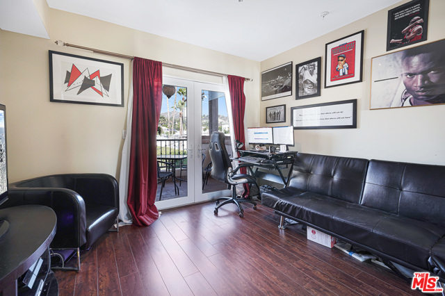 2 Bed Home for Sale in Los Angeles, California