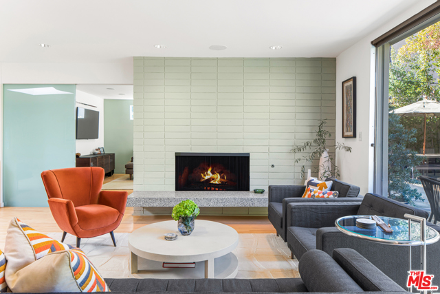 4 Bed Home for Sale in Los Angeles, California