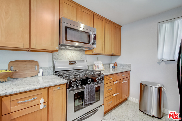 2 Bed Home for Sale in Los Angeles, California