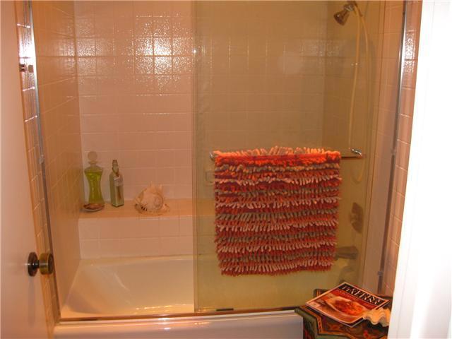 http://media.crmls.org/mediaz/47F67F1F-4460-44CE-9F3B-9CE8041582E7.jpg