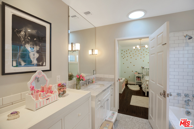 3 Bed Home for Sale in Sherman Oaks, California